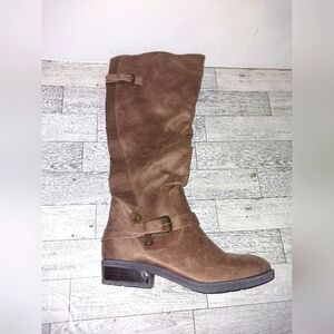 BareTraps Womens Yanessa Almond Toe High Boots with stains
